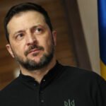 Wanaotaka kuwe na uchaguzi wakati huu wabadili uraia wahamie Urusi - Zelensky