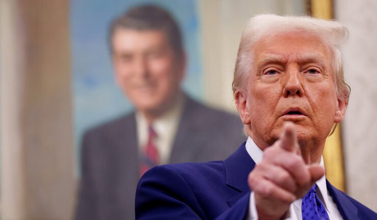 Trump amtaja Zelensky 'dikteta anaekataa uchaguzi'